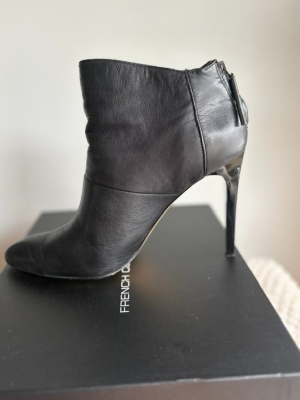 French Connection Morgann Black Leather Stiletto Ankle Booties 8.5